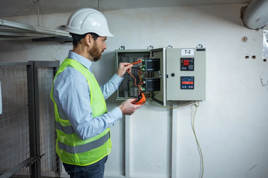 Experienced Circuit Breaker Repair Port Charlotte, FL Experienced Circuit Breaker Repair Port Charlotte, FL